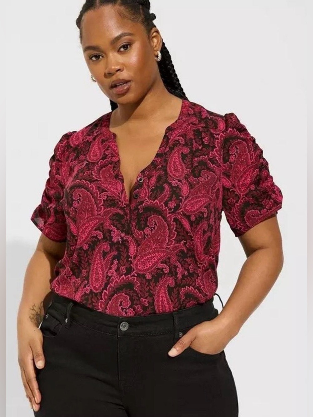 Torrid Harper Size 2 Paisley Magenta Floral V-Neck Blouse